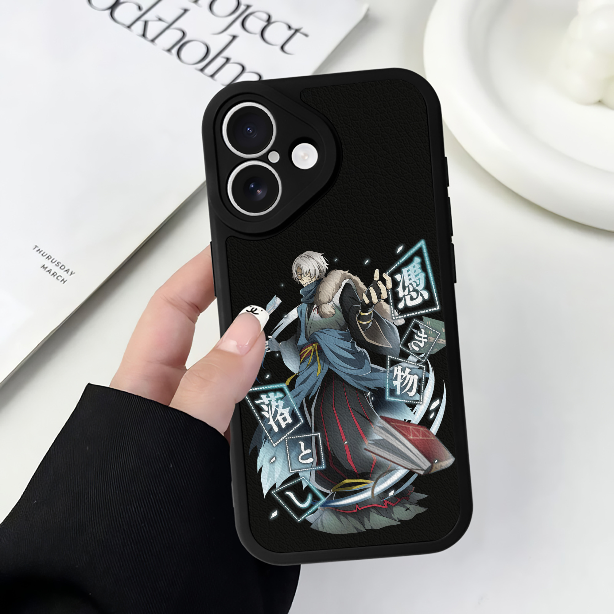 （画像用） 文豪ストレイドッグス Bungo Stray Dogs 【iPhone 16シリーズ対応】シリコンスマホケース（レザー調） 材質：シリコン